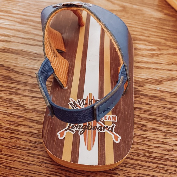 Mickey Mouse Flip Flops Toddle Size 8 - Picture 7 of 7
